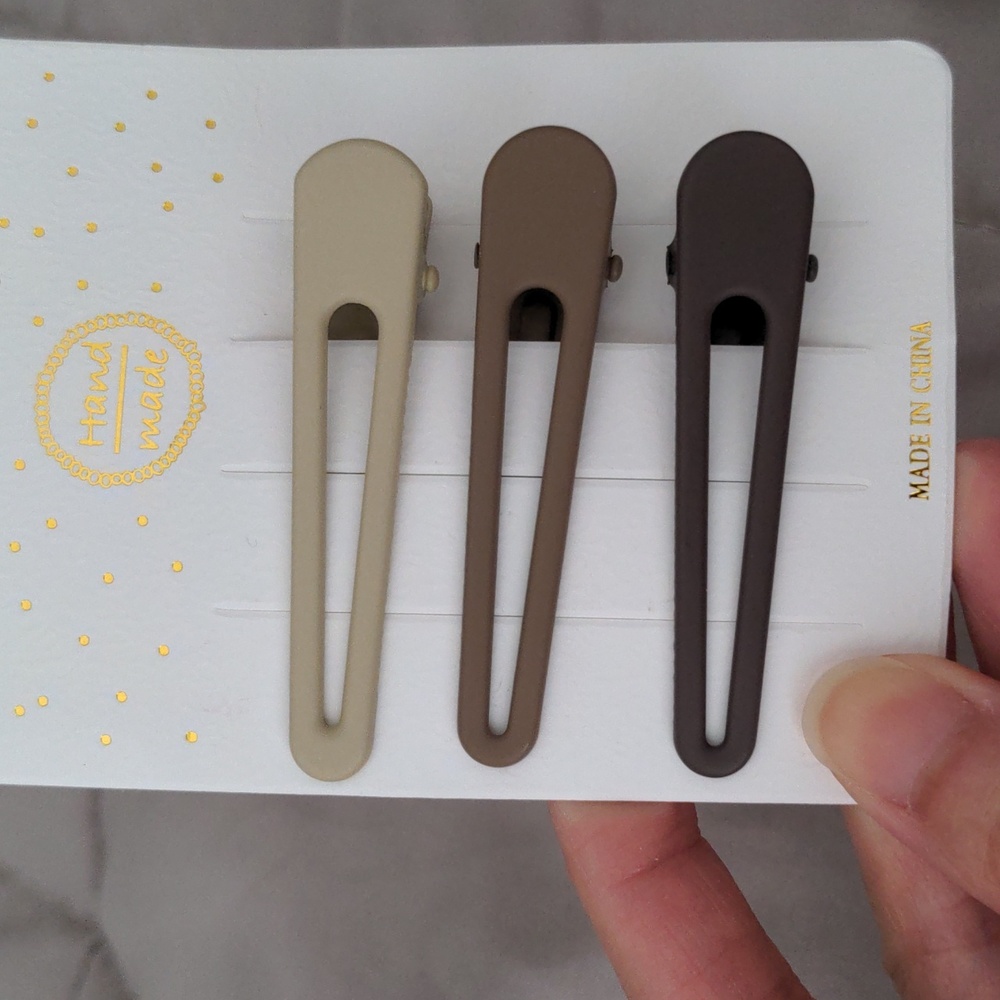 Hair clips - Picture 3 of 10